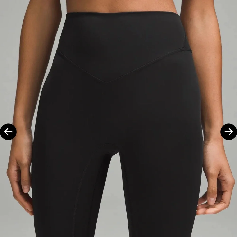 Lululemon Black Breezethrough Leggings - Picture 3 of 8